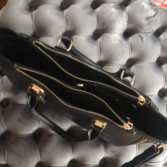 Purse - Picture 2 of 4